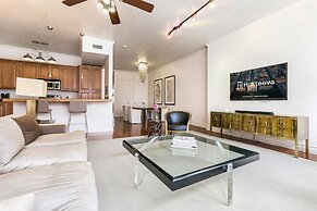 Luxury 4BR With Private Rooftop Deck