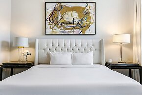 Luxury 4BR With Private Rooftop Deck