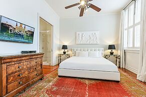 Luxury 4BR With Private Rooftop Deck