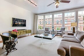 Luxury 4BR With Private Rooftop Deck