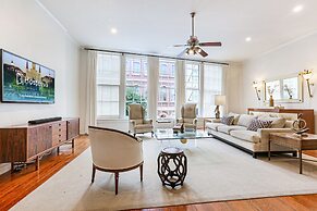 Luxury 4BR With Private Rooftop Deck