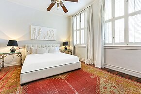 Luxury 4BR With Private Rooftop Deck