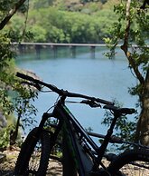 Shimanto Riverside Hideaway