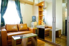 Furnished Studio with Comfortable Design Green Pramuka Apartment
