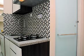 Comfy Studio Green Pramuka Apartment with City View