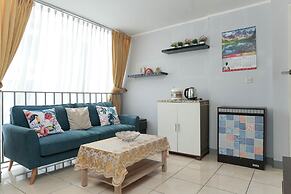 Cozy Living 1BR + 1 Apartment at Seasons City