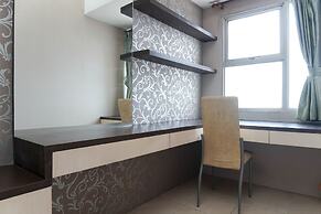 Cozy Living 1BR + 1 Apartment at Seasons City