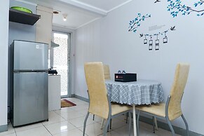 Cozy Living 1BR + 1 Apartment at Seasons City