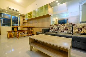 Strategic 2BR Apartment with Workspace @ Season City