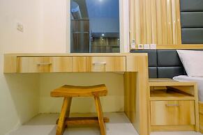 Strategic 2BR Apartment with Workspace @ Season City