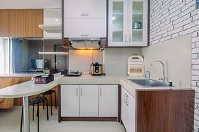 Comfy and Minimalist 1BR Apartment at Atria Residence