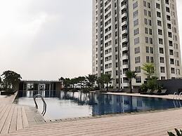 Brand New 1BR Apartment at M-Town Signature
