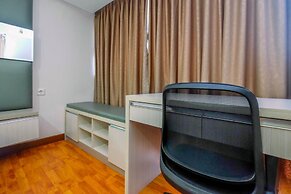 Cozy Studio Apartment at H Residence near MT Haryono