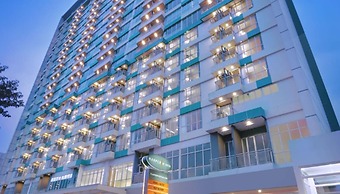 Cozy Studio Apartment at H Residence near MT Haryono