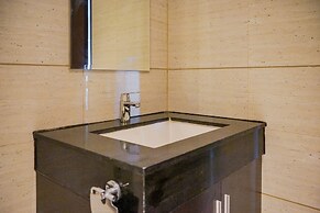 Modern Design 1BR Apartment at Brooklyn Alam Sutera