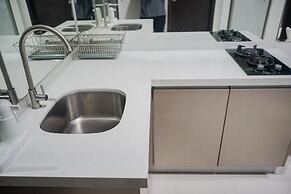 Cozy Living 1BR at Brooklyn Alam Sutera Apartment