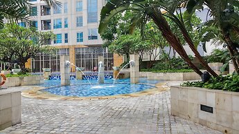 Strategic and Exclusive Stay 1BR @ Casa Grande Apartment