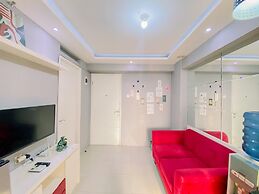 Relaxing 2BR Bassura City Apartment