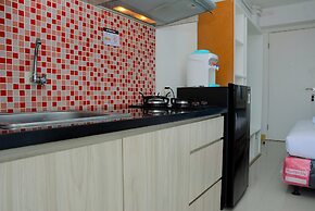 Cozy Living Studio Apartment at Bassura City