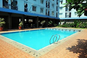 Simply Minimalist Studio at Green Park View Apartment