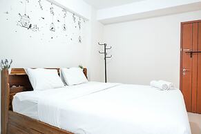 Comfortable Studio Apartment at Green Park View