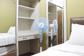 Parquette 2BR Gateway Ahmad Yani Cicadas Apartment