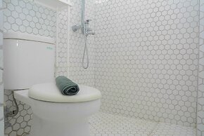 Best Studio Room with Wall Bed Tifolia Apartment