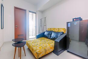 Minimalist 2BR Apartment at Green Park View