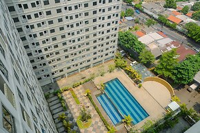 Modern Studio at Titanium Square Apartment