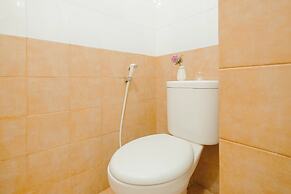 Cozy Studio with Direct Access to Mall at Green Pramuka Apartment