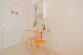 Cozy Studio with Direct Access to Mall at Green Pramuka Apartment