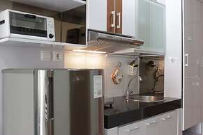 Pleasant 1BR Apartment with Sofa Bed at Dago Suites