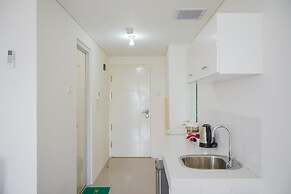 Comfy and Cozy Studio Silk Town Apartment