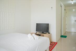 Comfy and Cozy Studio Silk Town Apartment