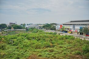 Cozy Stay @ Studio 19 Avenue Apartment