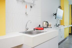 Studio Apartment at Tree Park Apartment