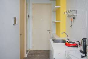 Studio Apartment at Tree Park Apartment