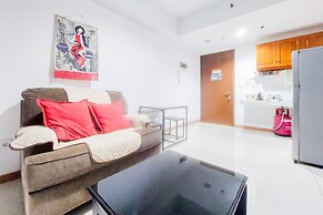 Simply Modern and Minimalist 1BR at M-Town Signature Apartment