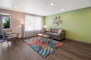 WoodSpring Suites Detroit Madison Heights