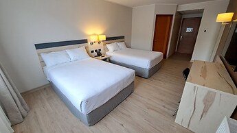 Hotel Diego de Almagro Castro