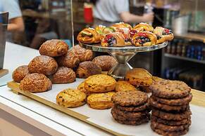 The Pearle Hotel & Spa, Autograph Collection