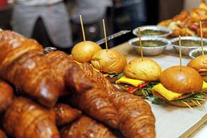 The Pearle Hotel & Spa, Autograph Collection