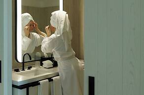 The Pearle Hotel & Spa, Autograph Collection