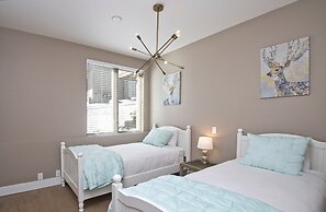 Sun Vail 14a 3 Bedroom Condo by RedAwning