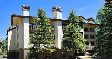 Townsend Place A205 2 Bedroom Condo by Redawning