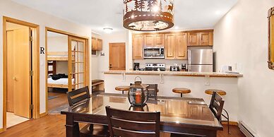 Townsend Place A205 2 Bedroom Condo by Redawning