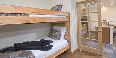 Townsend Place A205 2 Bedroom Condo by Redawning