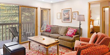 Townsend Place A205 2 Bedroom Condo by Redawning