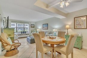 Cute 1br Directly On Beach 1 Bedroom Condo by RedAwning