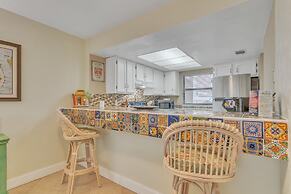 Cute 1br Directly On Beach 1 Bedroom Condo by RedAwning